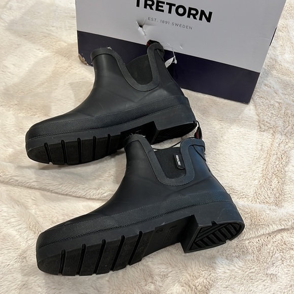 Tretorn Shoes - TRETORN rubber ankle rain boots/fleece lined-NIB